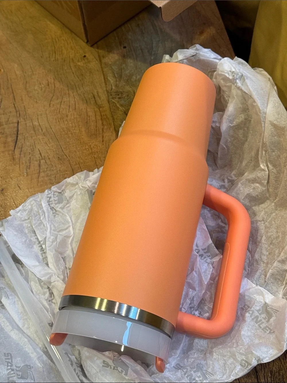 Stanley Quencher H2.0 FlowState Tumbler 30oz Hot Coral Orange Peach 10-10827-803